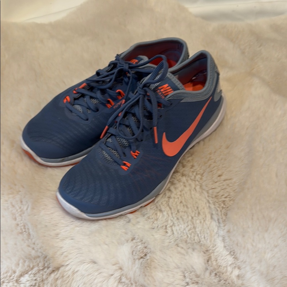 Nike Training Flex Supreme TR4‎ Flywire Athletic Shoes for Performance
